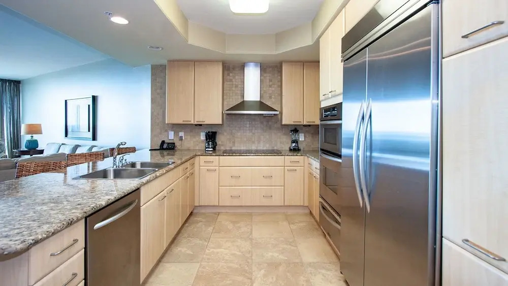 Two Bedroom Condo With Panoramic Views - Unit Crd1209