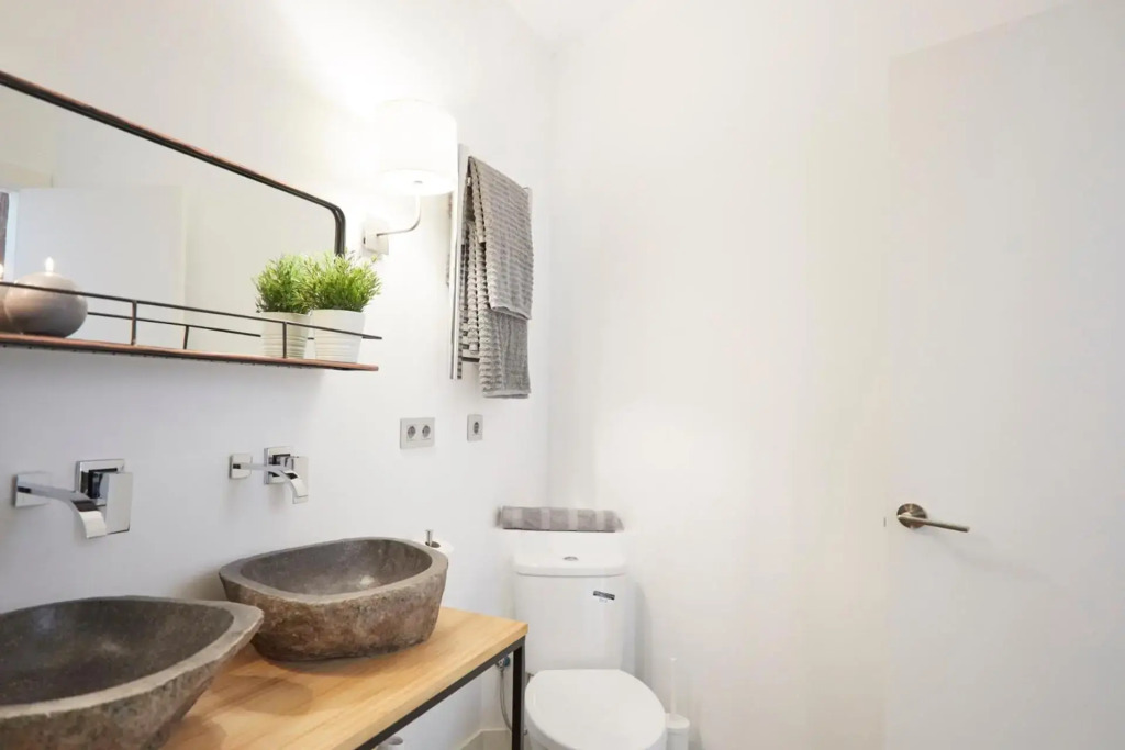 LEEWAYS APARTMENT in FE