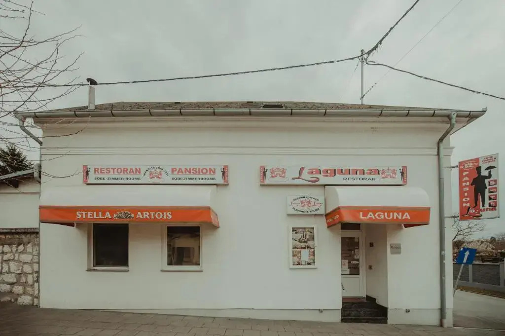 B&B Laguna