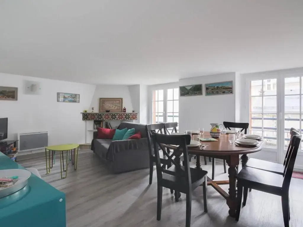 Appartement Cauterets, 3 Pièces, 6 Personnes - Fr-1-401-49