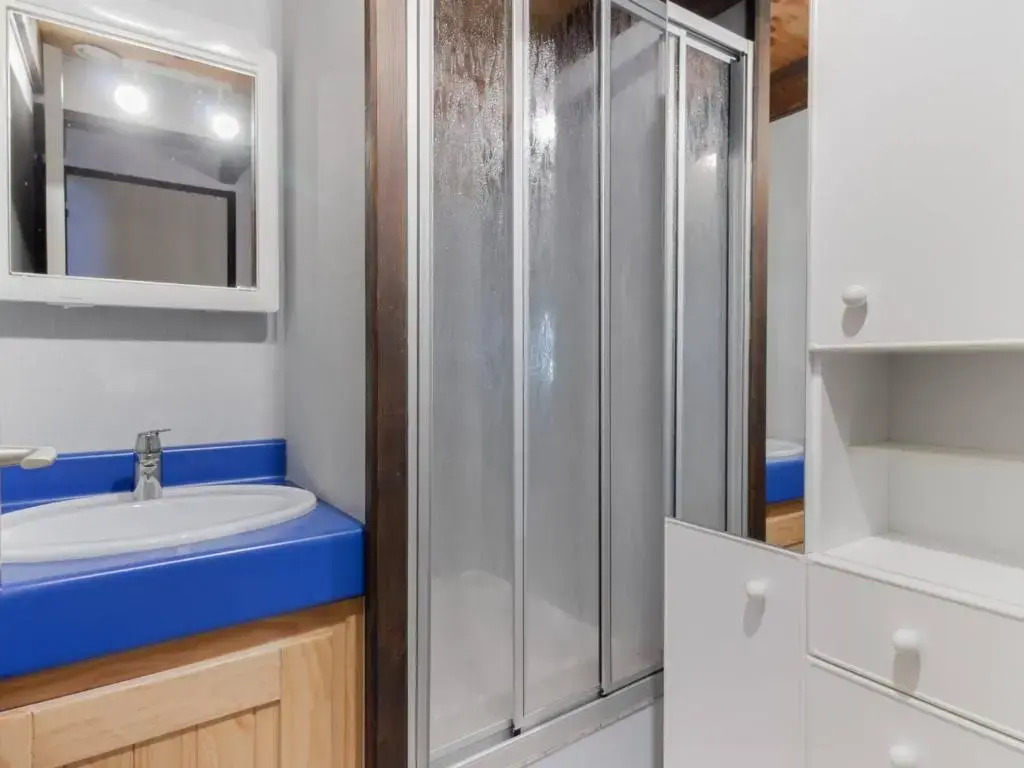 Appartement Esquièze-Sère, 3 pièces, 4 personnes - FR-1-402-82