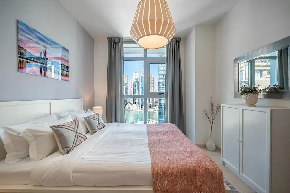 Marina Residence by Luton Vacation Homes