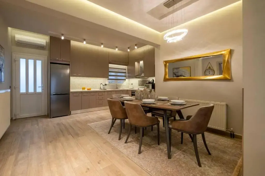Maison De Luxx A10, Cozy Apartment with Garden In Larissa