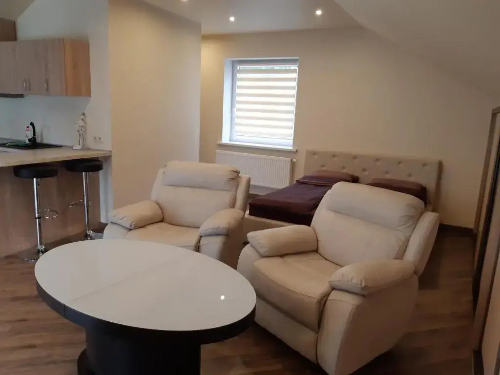 Zveryno guest house