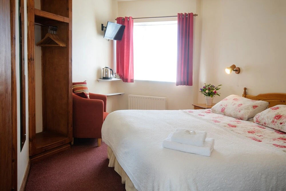 Doonmore Hotel, Bar & Restaurant
