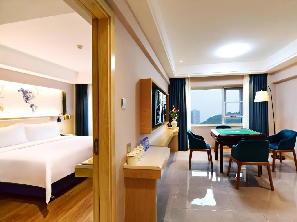 Wanhou Academy of Fine Arts Hotel (Yiyang Xiufeng Park Branch)