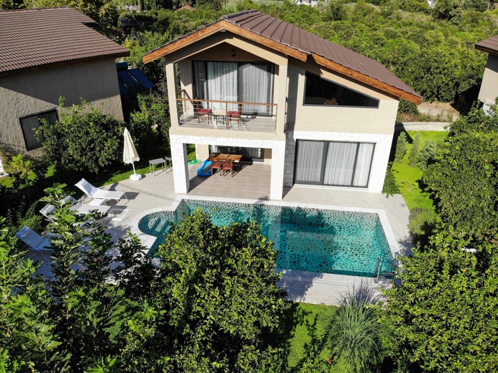 Volans Suites Villas