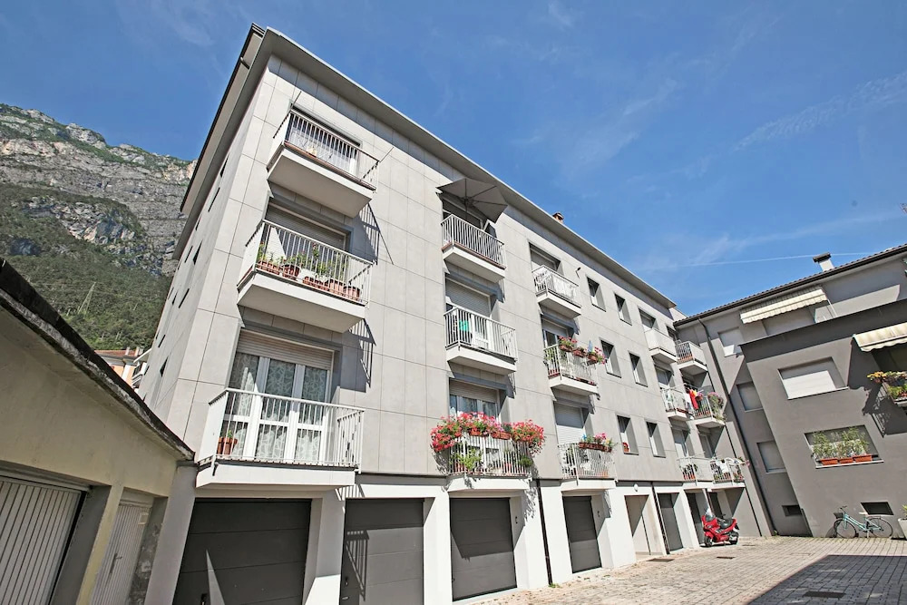 Breath of Lake Garda Apartment