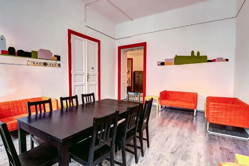 Pals Mini Hostel