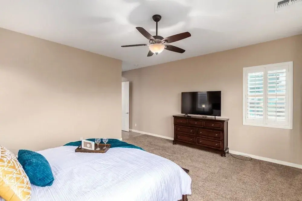 Athena 4 Bedroom Home by RedAwning