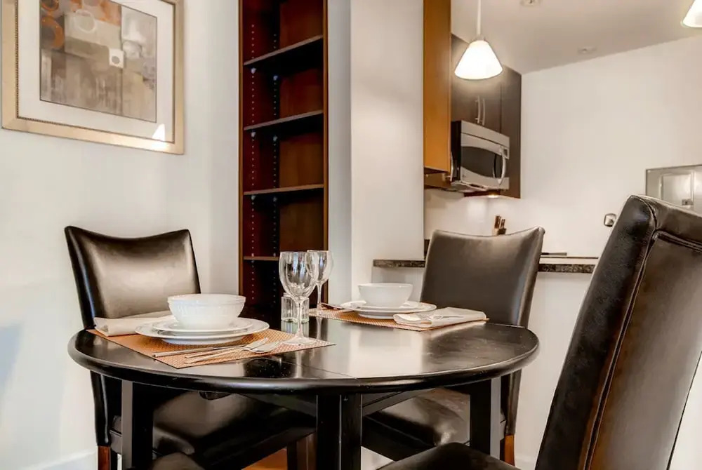 Bluebird Suites at Mt. Vernon Triangle
