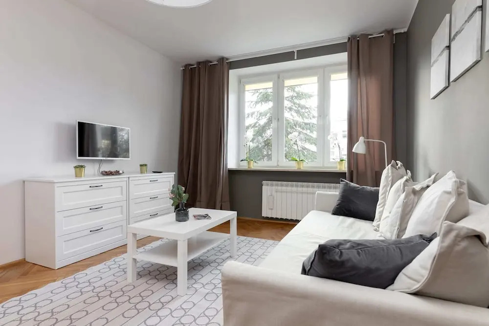 Saska Kepa Modern Apartment