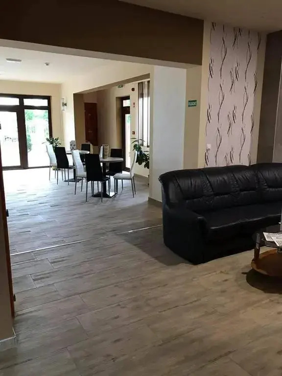 Royal Hotel