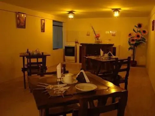 The Real House-Hostel