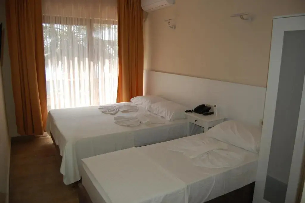 Yat Otel Aqua