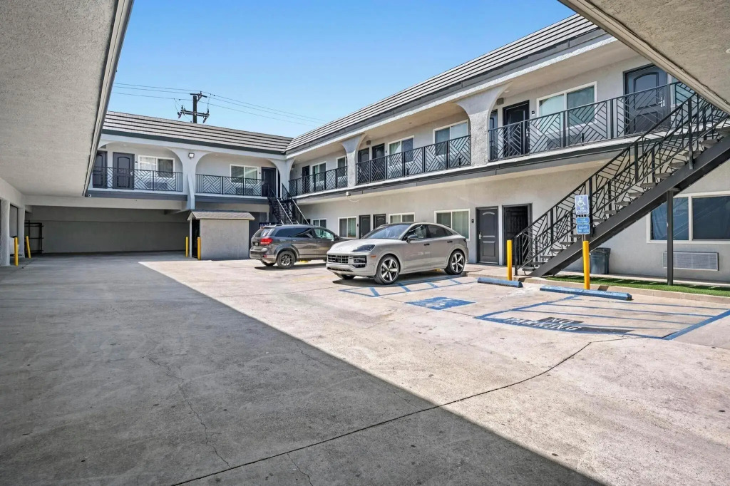 Hyland Inn Long Beach