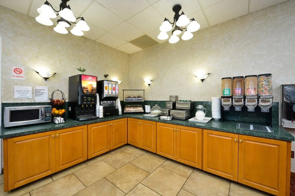 Beachfront Palms Resort Galveston, an Ascend Collection Hotel