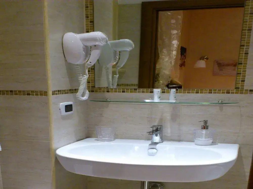 Starry Rome Guest House