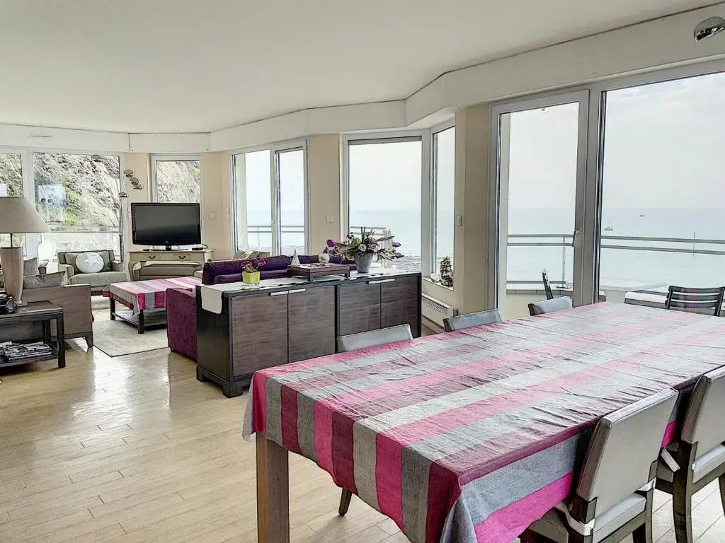 Appartement Granville, 3 Pièces, 4 Personnes - Fr-1-361-161