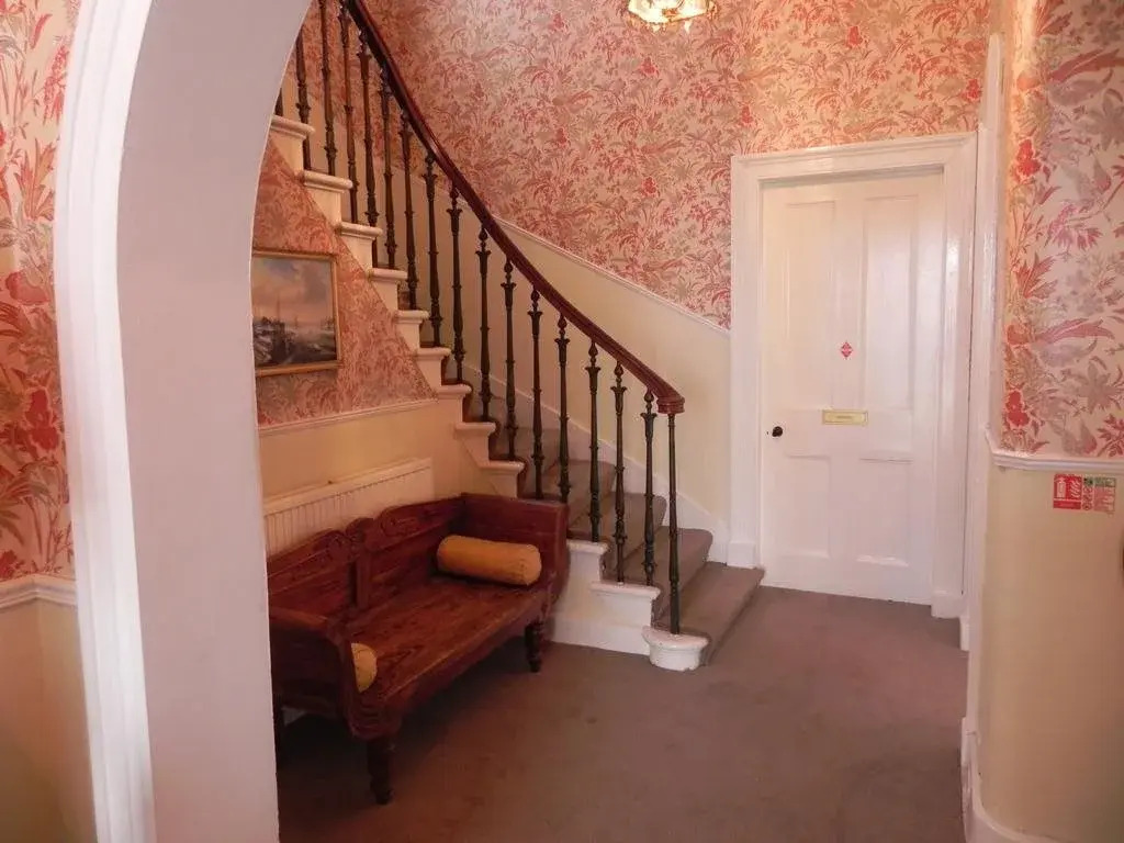 Ashlyn Guest House