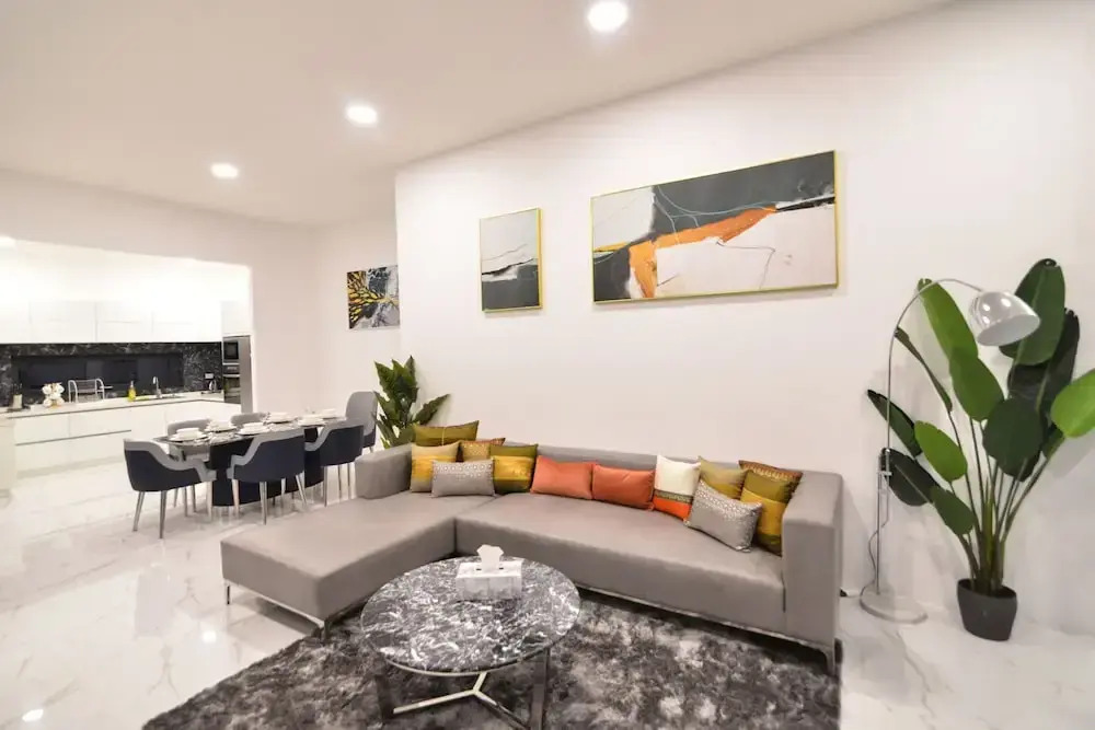 Villa with Shared Pool in Central Pattaya - Palmc19