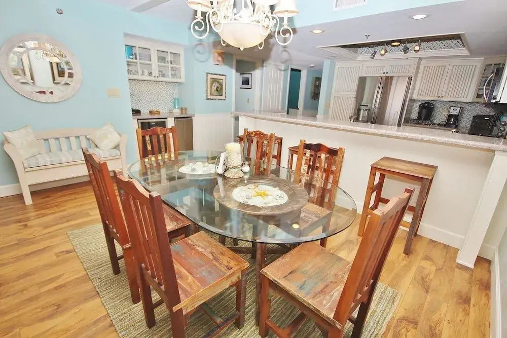 Tradewinds 503 Apartment 2