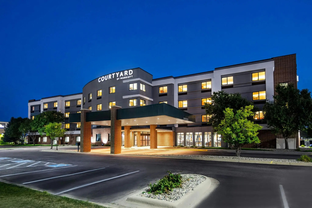 Courtyard By Marriott Sioux Falls