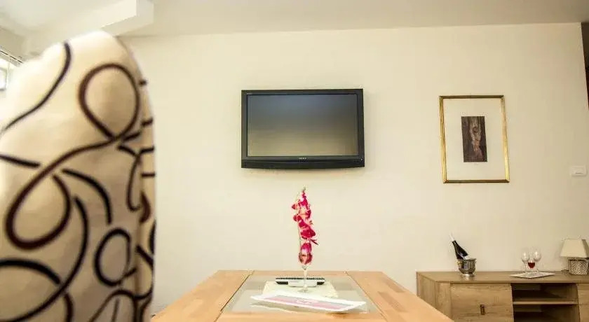 Hotel Piramida Sunca