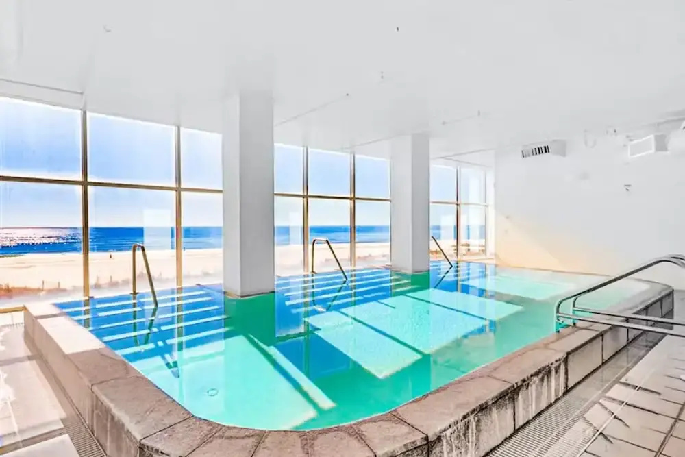 Island Tower 701
