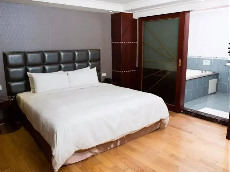 Royal Group Hotel Wu Fu Branch