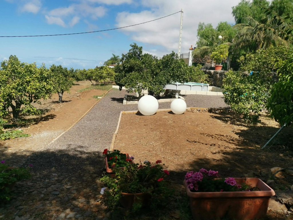 CASA RURAL DOLORES con PISCINA Y VISTAS A LA GOMERA