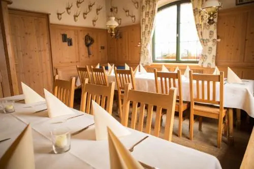 Hotel zum Hirsch