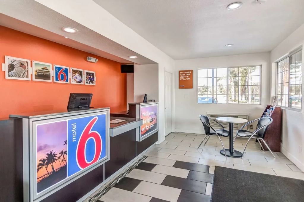 Motel 6-Visalia, CA