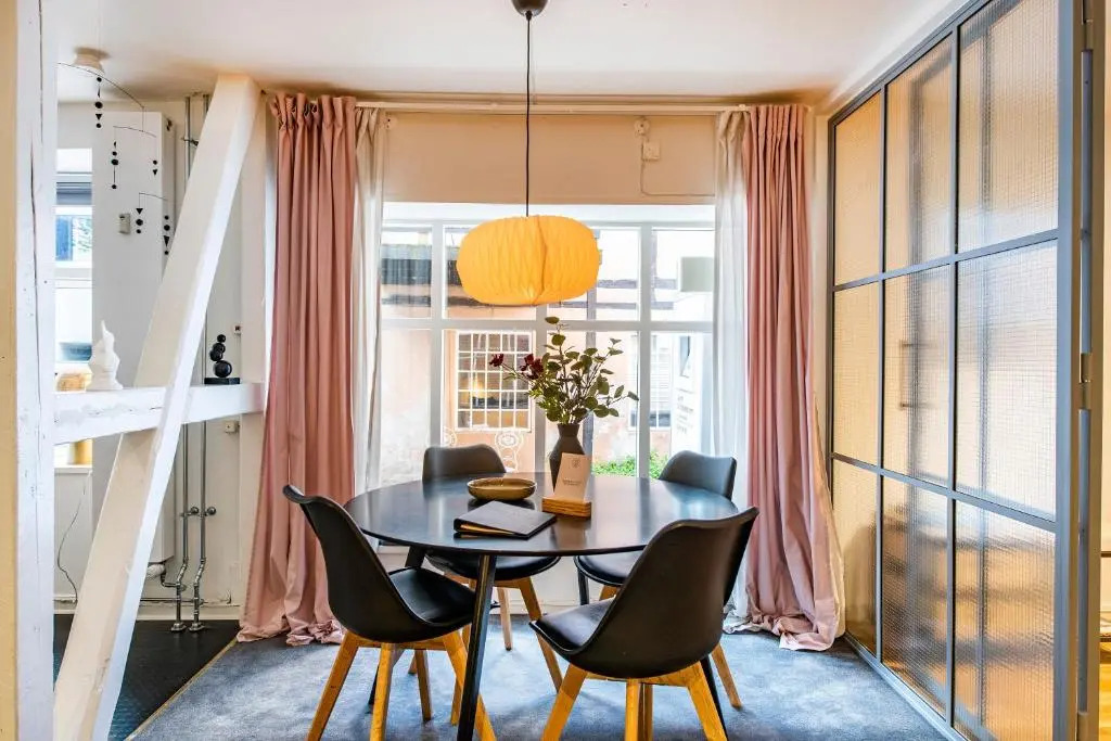 The Brewer apartments by Daniel&Jacobs