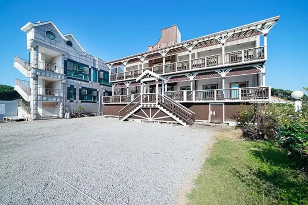 Anmyeondo Joongang Pension