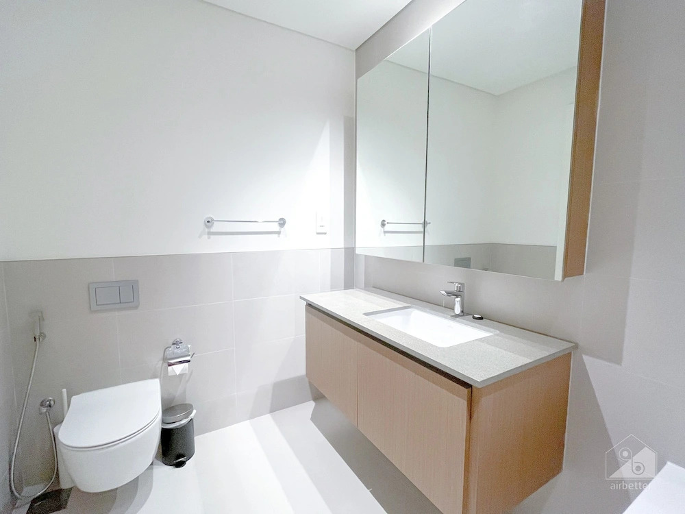 Creek Beach Dubai to Stunning 2B Apt with Balcony in Dubai Creek Harbour