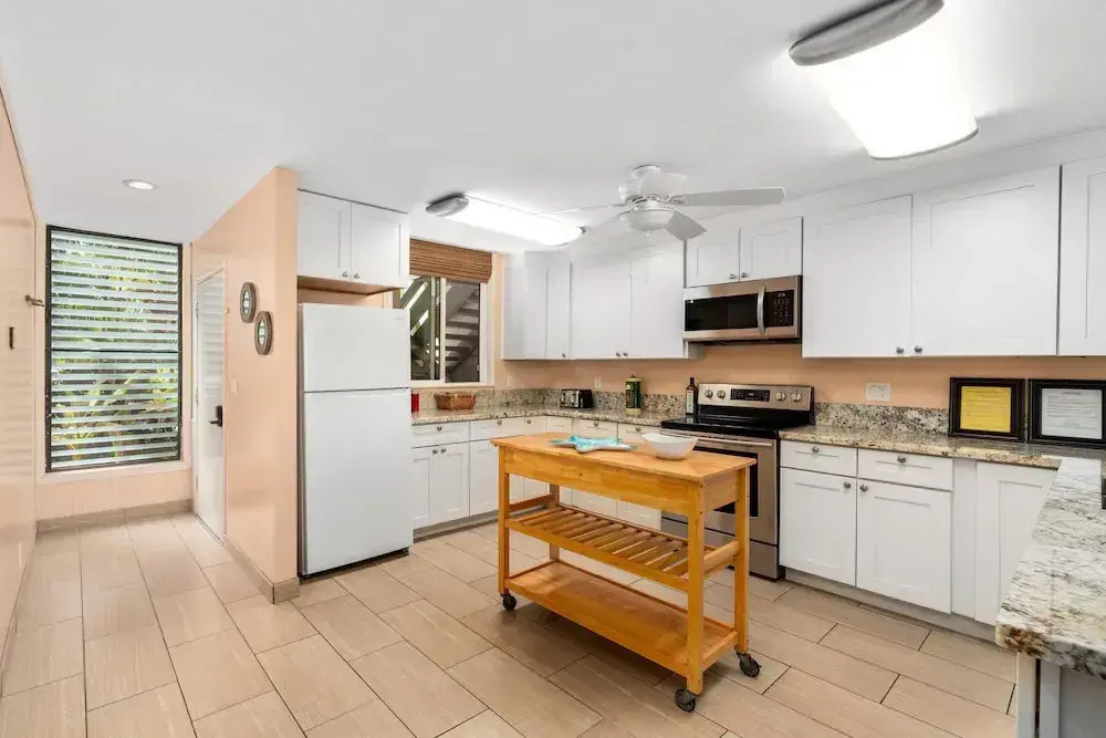 Big Island Keauhou Surf & Racquet 4-103 2 Bedroom Condo