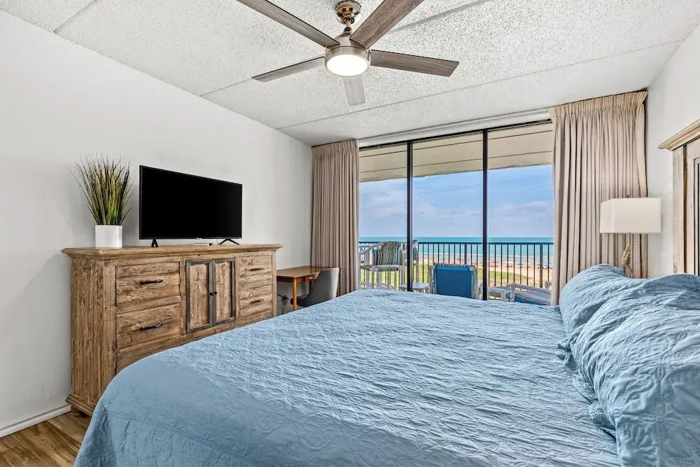 2BR w/ Gulf-view Balcony: Suntide III - Unit 404