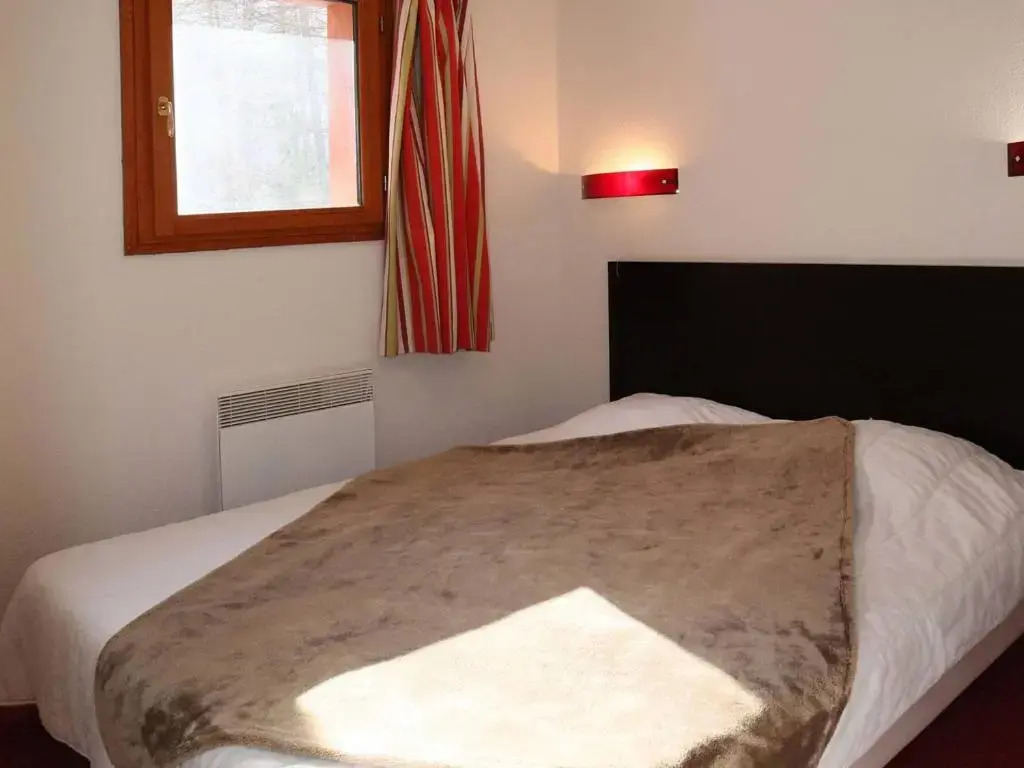 Appartement Les Orres, 2 pièces, 4 personnes - FR-1-322-92