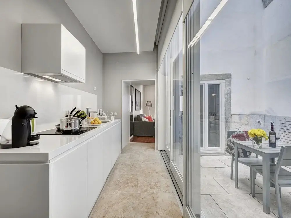 Canaan Lifestyle Apartments Lisbon Combro 77 by Get Your Stay