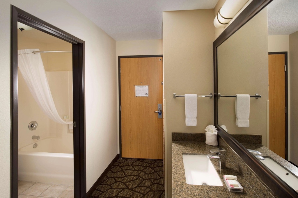 Best Western PLUS Vancouver Mall Drive