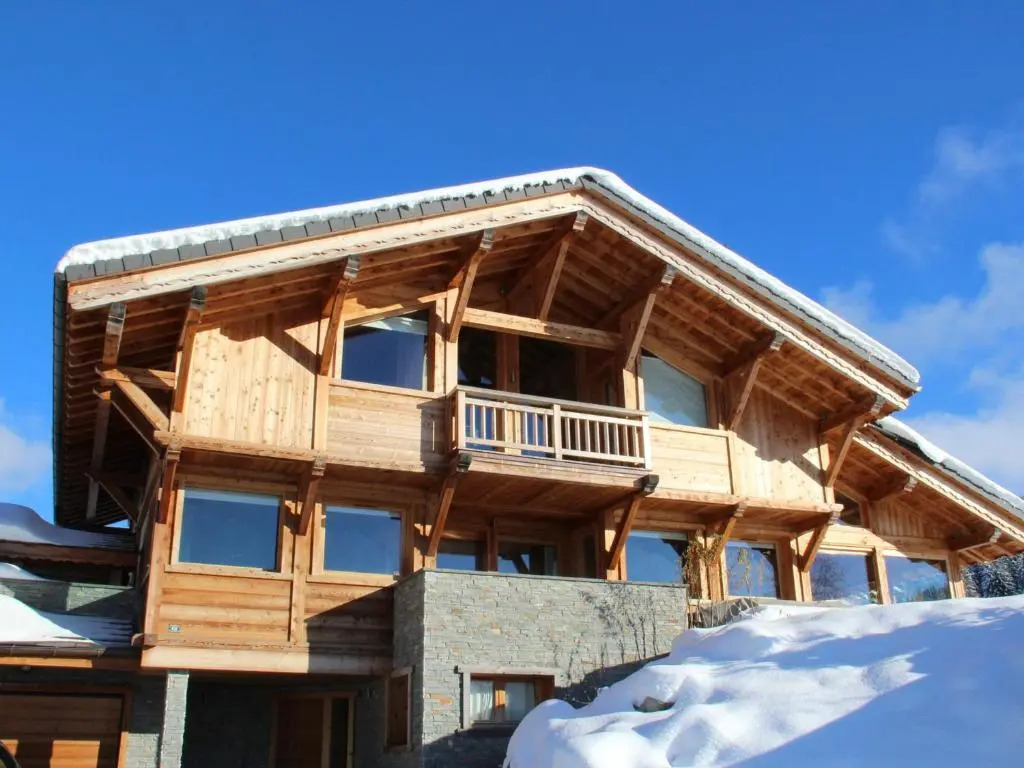 Chalet de prestige, proche des pistes aux Gets - FR-1-598-27
