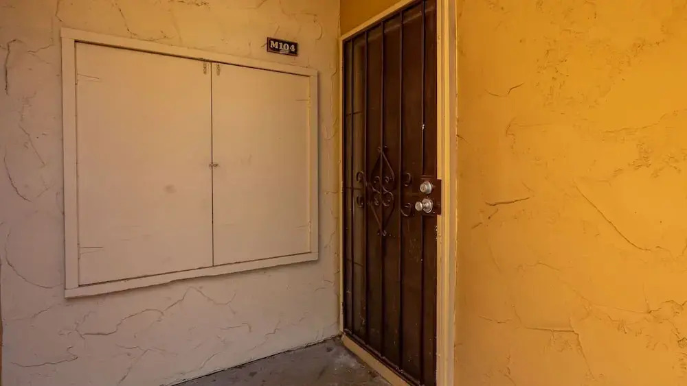 Ultra Modern Old Town Scottsdale 3 Bedroom!