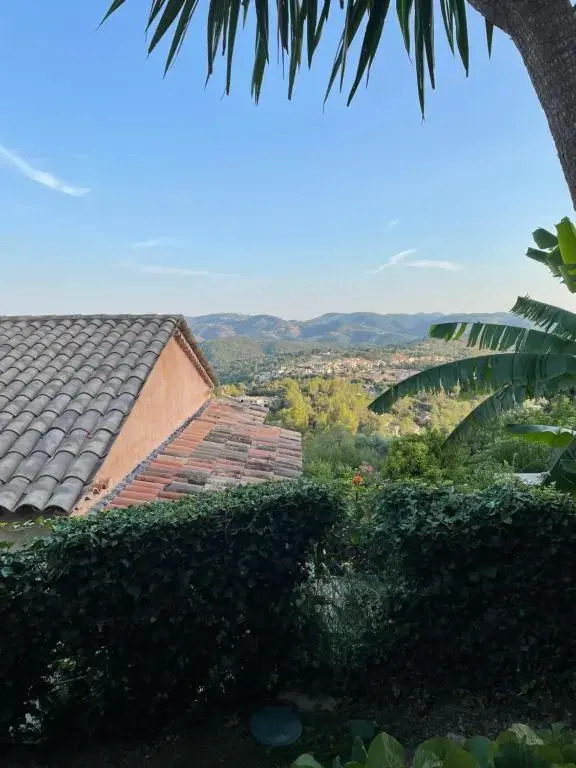 Charmant rez de villa en provence