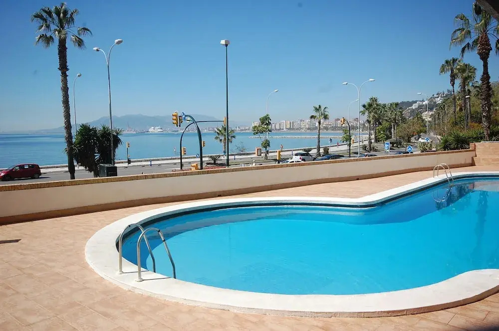 Waterfront Morlaco