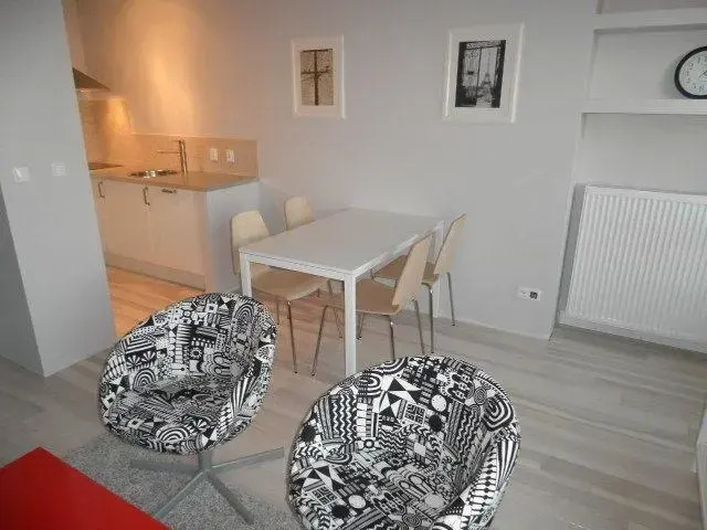Executive Suites Expo-Wola