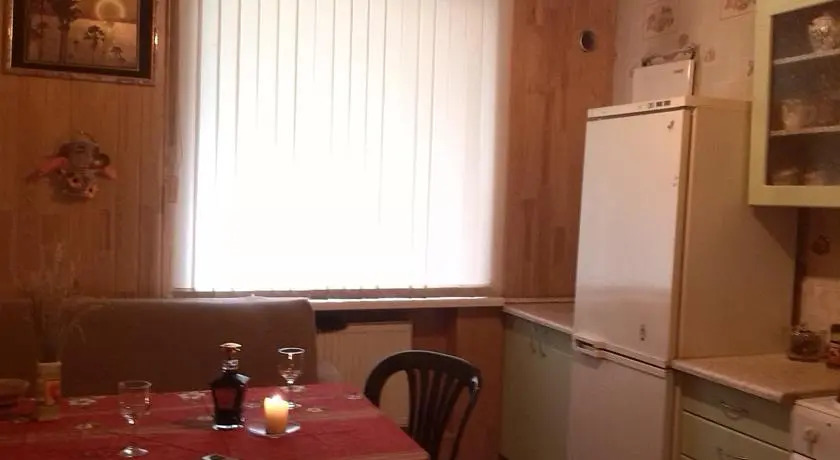 На Демократической