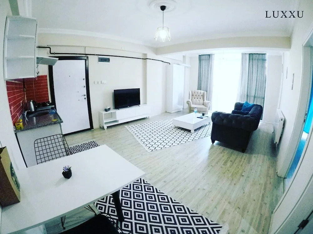 Luxxu