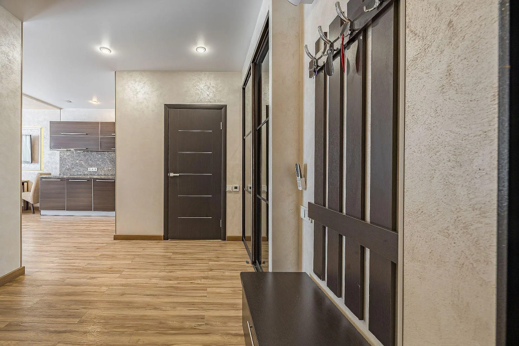 Top House (Топ Хаус) на площади Свободы