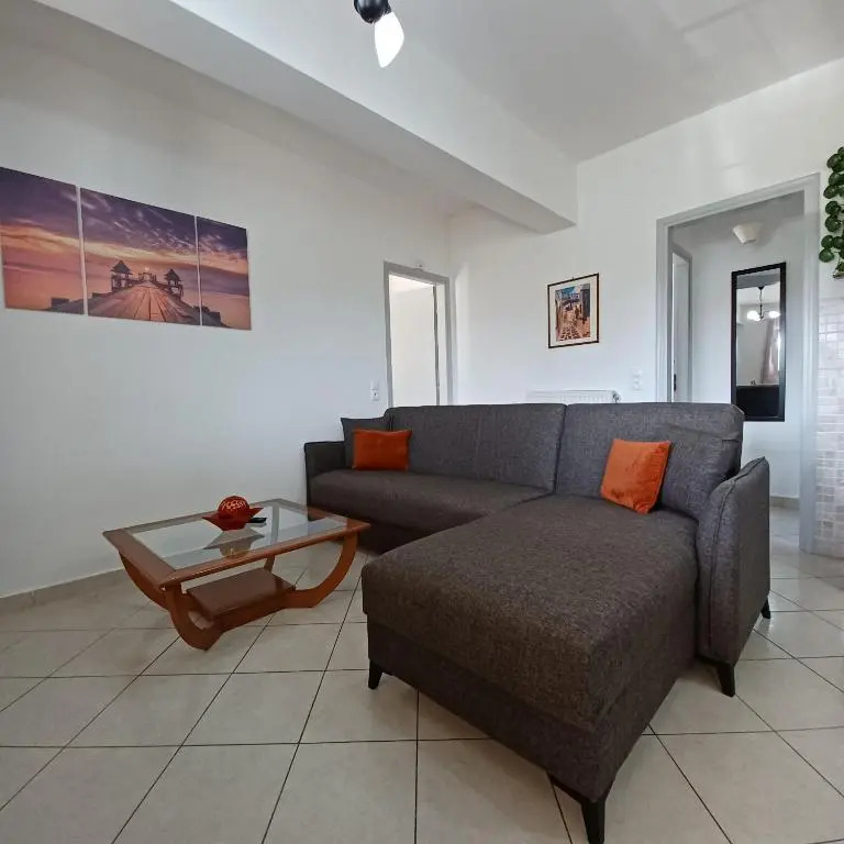 Eleonas Apartment 2, Lygia